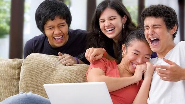 Manfaat Tertawa untuk Kesehatan